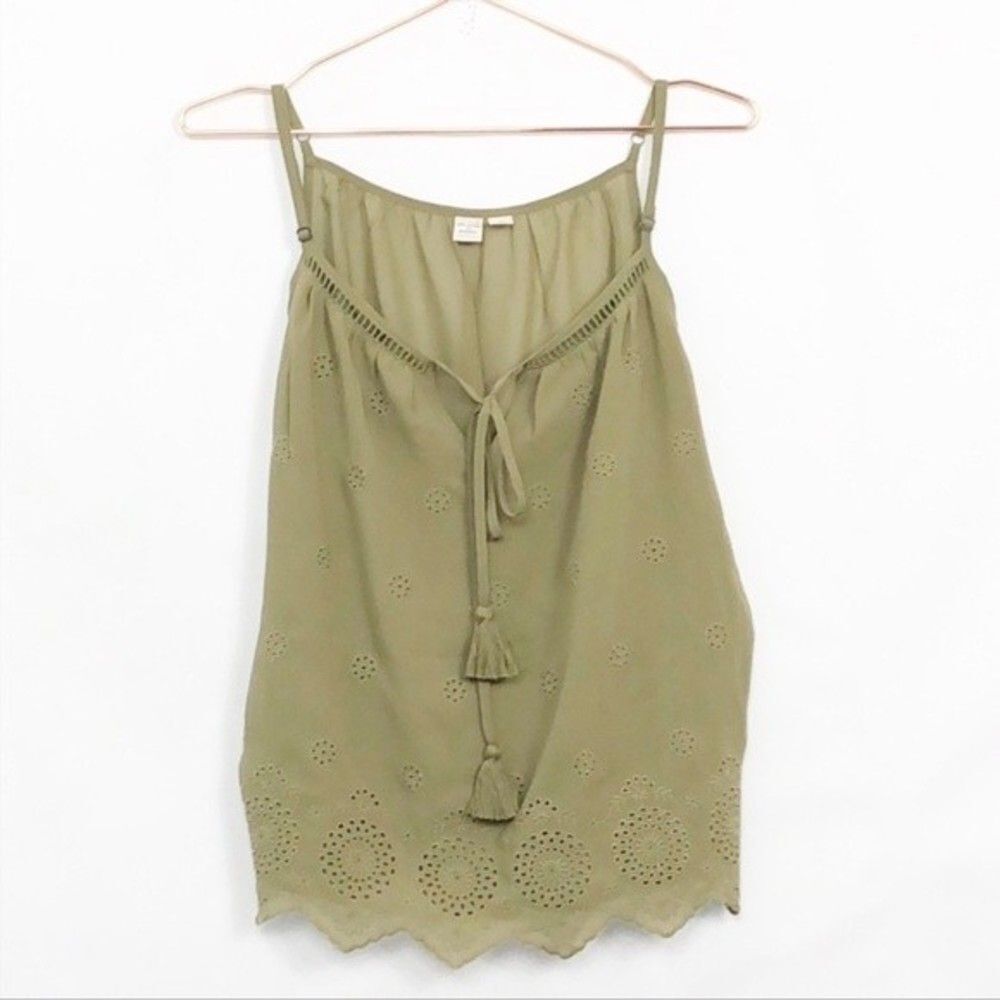 Anthropologie Melrose&Market Olive Green Embroidered Scallop Camisole New M RM-A